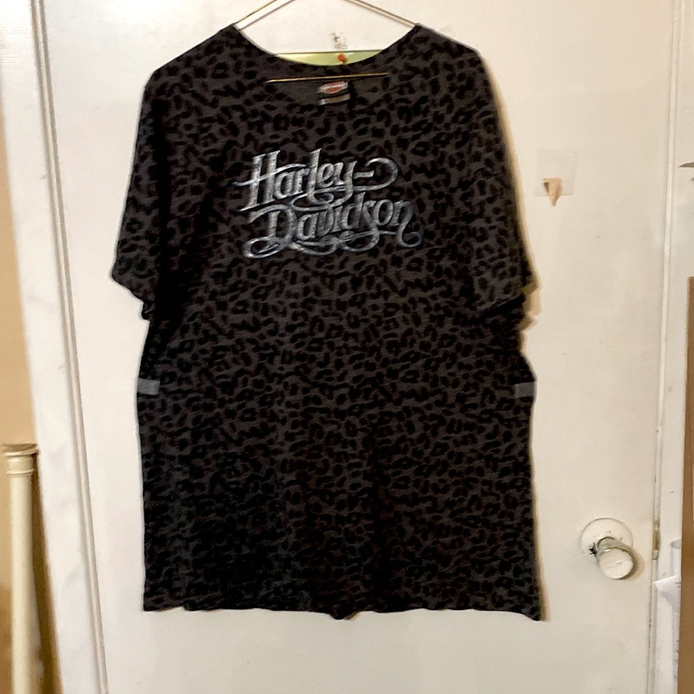 Ladie T shirt